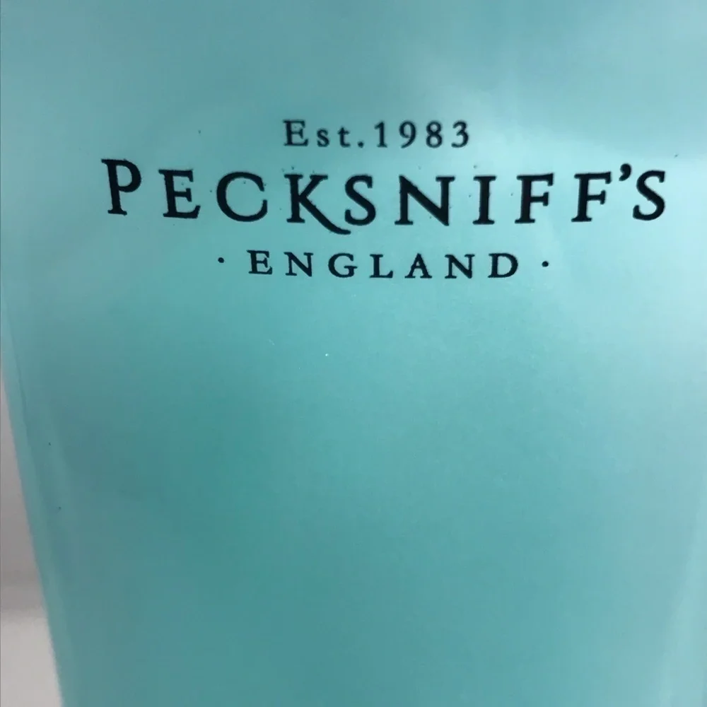 NEW - PECKSNIFF'S Sandalwood & Vanilla Moisturizing Hand Soap